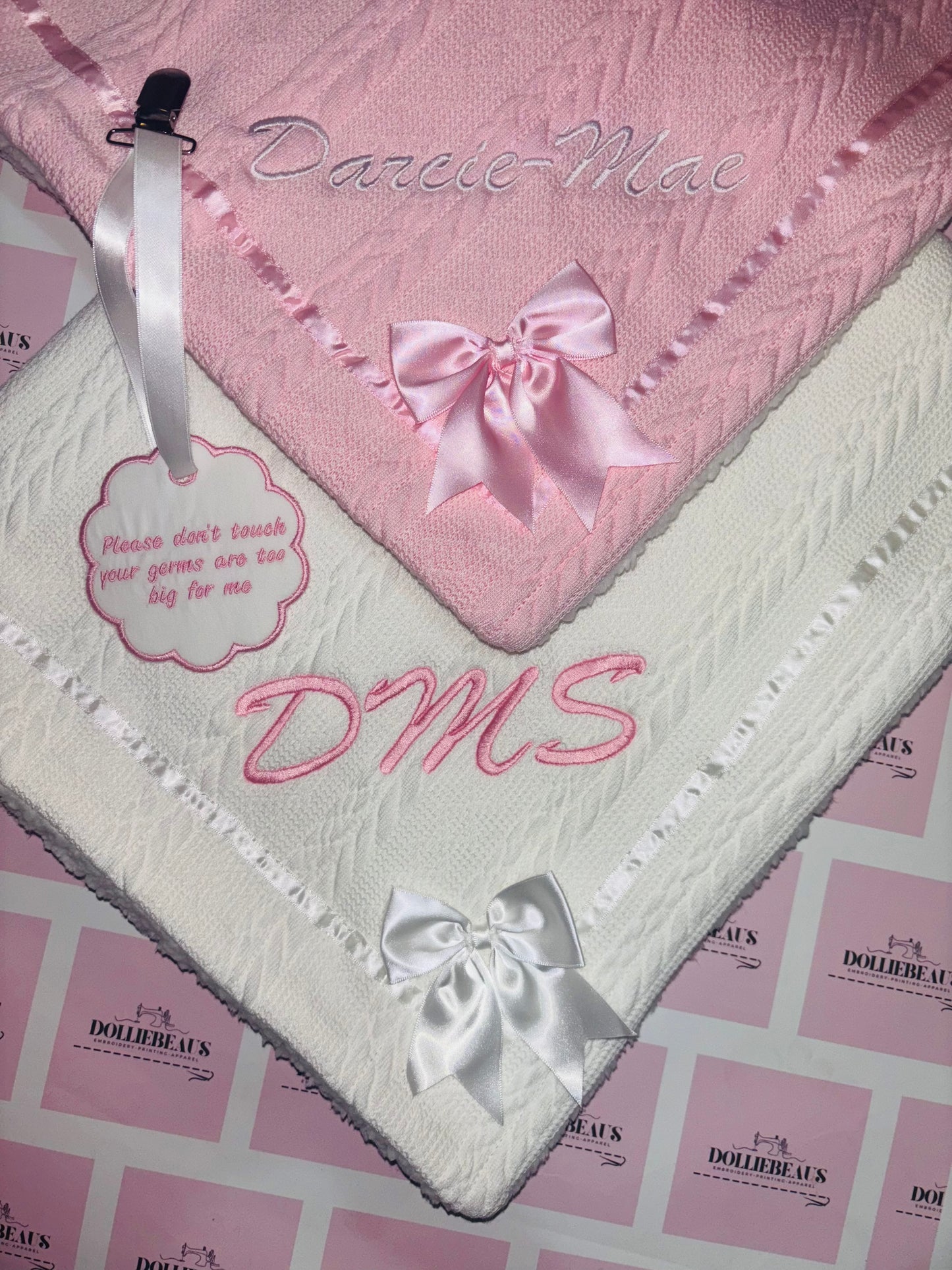 Personalised Bow Cable Twist Blanket