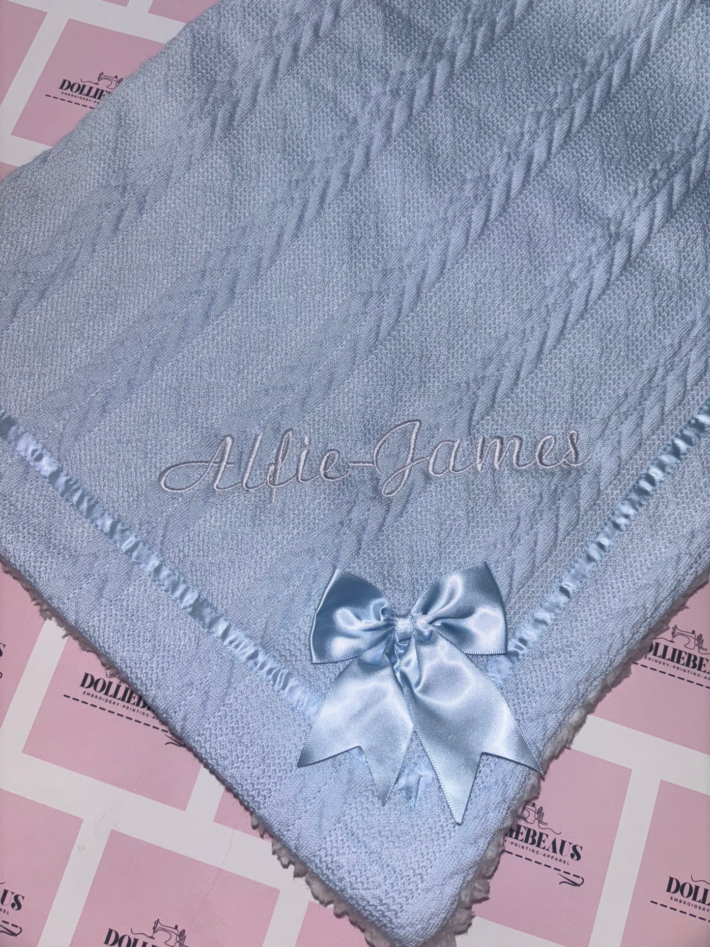 Personalised Bow Cable Twist Blanket