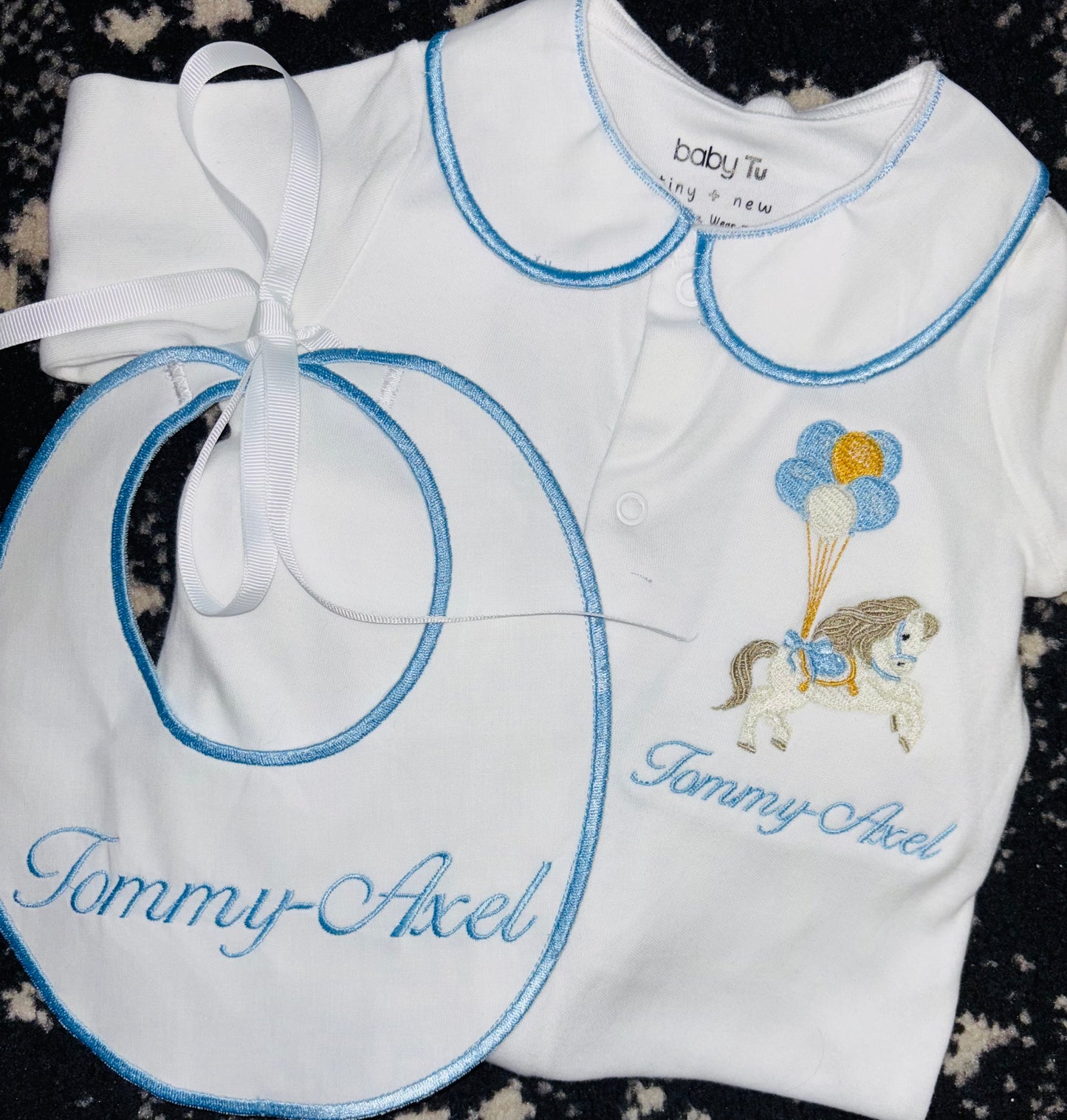 Carousel & Balloons Embroidery Set