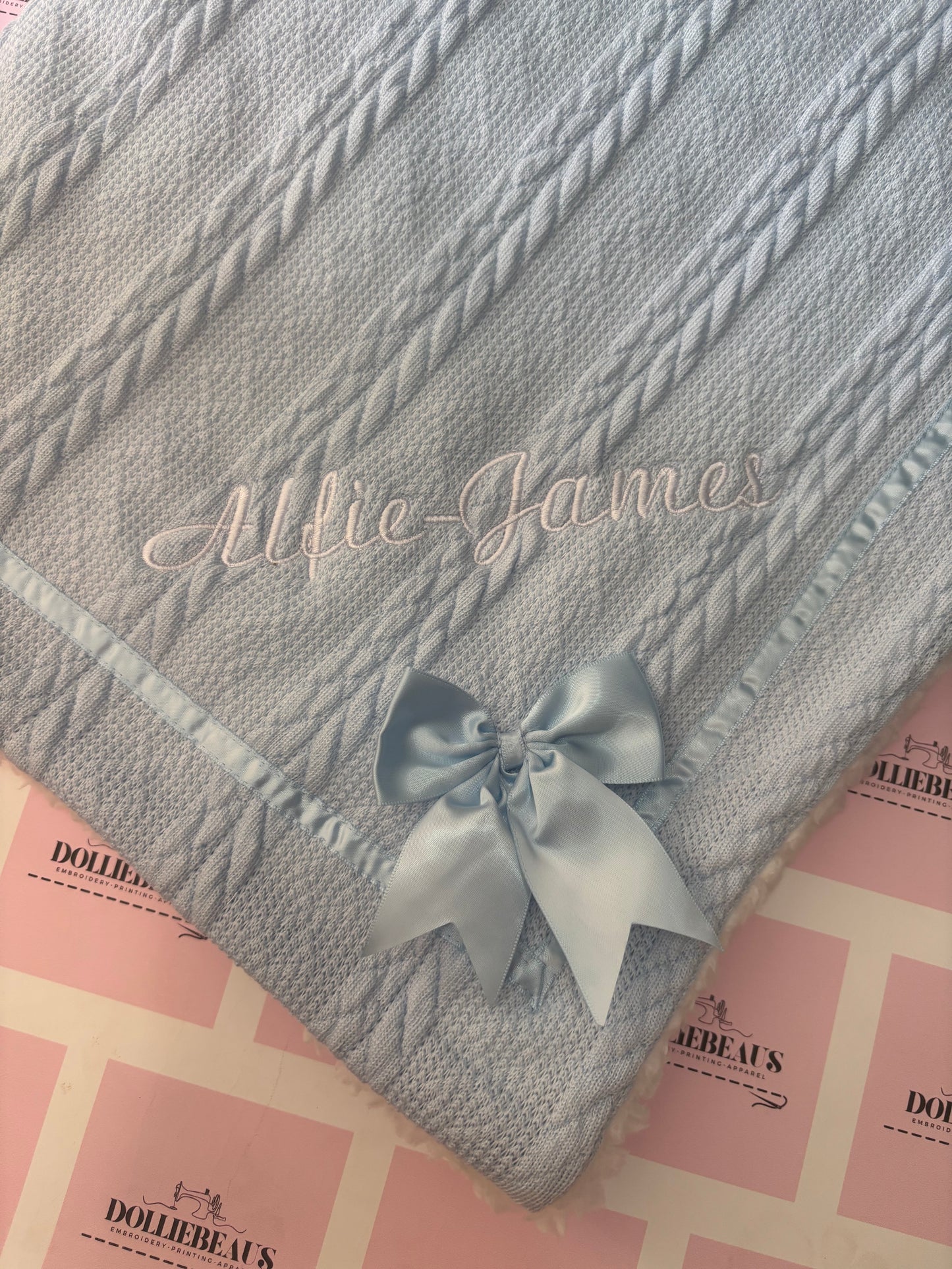 Personalised Bow Cable Twist Blanket