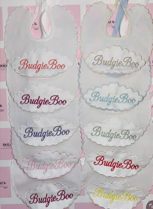 Set of 6 - Personalised Scalloped Bibs