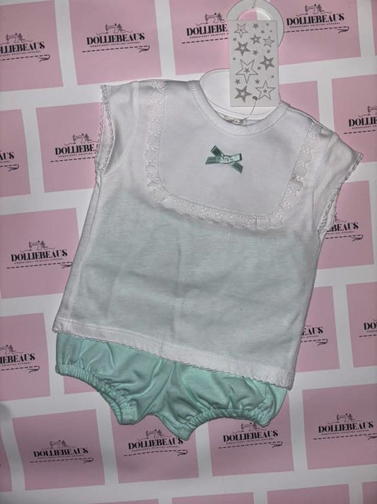 Spanish style short sets